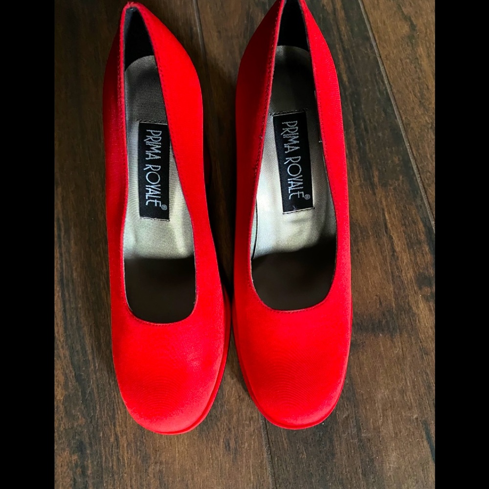 Prima Royale Pumps